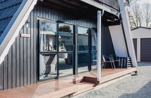 Methven House | Chic Chalet | Pet Friendly