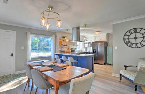 North Charleston House | Chic Charleston Home - Half Mile to Park Circle!