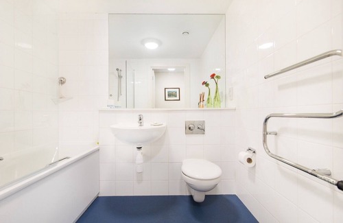 Churchill House | Chic Chelsea Stylish 1-Bedroom