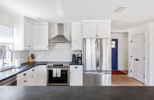 Montauk House | Chic Coastal Cottage In Hither Hills, Montauk. Private Ocean Access