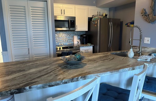 Tavernier Condo | Chic Coastal Retreat with Pool, Marina, Beach Access & Resort-Style Amenities