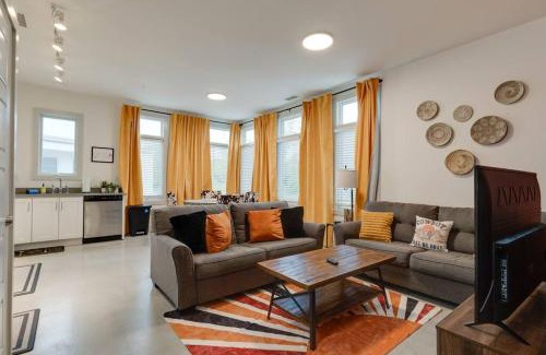 South Nashville Apartment | Chic Condo, 2mi to Downtown, Sleeps 8, by Geodis