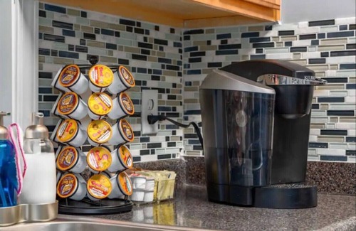 Meadowbrook Condo | Chic Condo Retreat: Private Bliss 'n Birmingham!