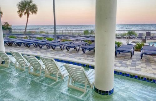 Downtown Myrtle Beach Apartment | Chic condo w hot tub & oceanview balcony