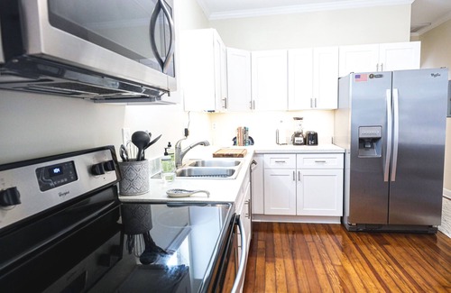 Milan Apartment | Chic Condo w Tranquil Backyard Patio 3br-2ba