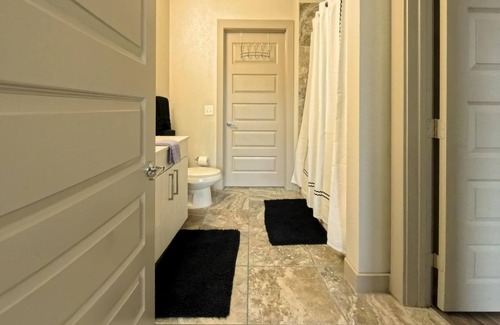 Woodlake - Briar Meadow Apartment | Chic & Cozy 1BR Apartment – Prime Houston Location!