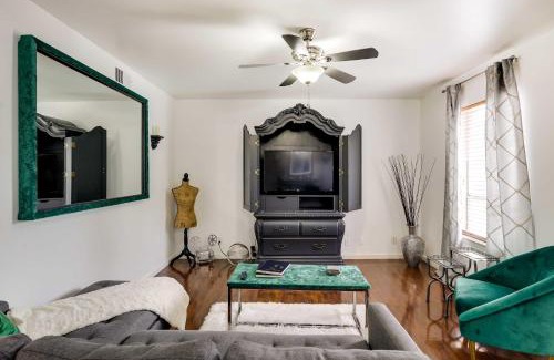 Knox - Henderson Apartment | Chic Dallas Condo with Pool, Walk to Knox Street!