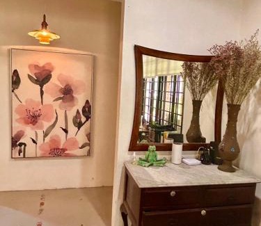 Tunku House | Chic Designer Room Near LRT Petaling Jaya