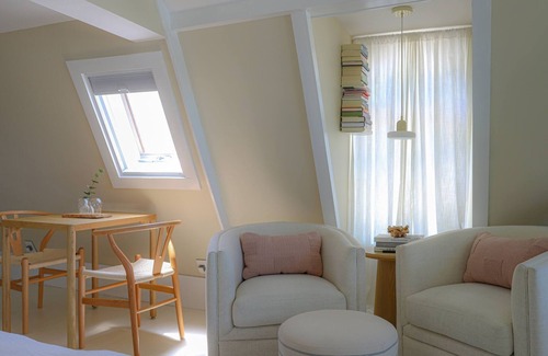 Rockport Condo | Chic Downtown Loft ☆ Private Parking ☆ Ocean View