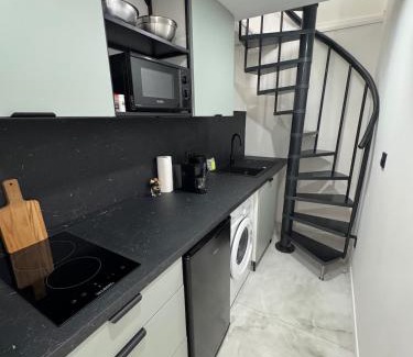 Moulin a Vent House | Chic duplex Lyon avec terrasse
