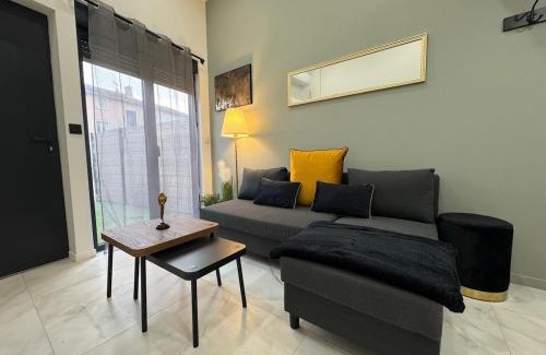 Moulin a Vent House | Chic duplex Lyon avec terrasse