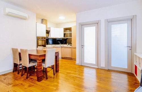 Kagithane Apartment | Chic Flat w Gym and Terrace 5 min to Kanyon Mall