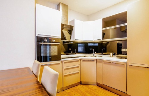 Kagithane Apartment | Chic Flat w Gym and Terrace 5 min to Kanyon Mall