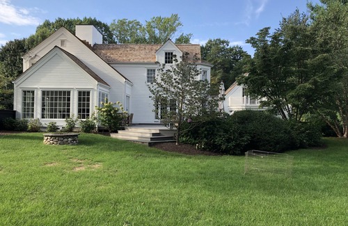 Greens Farms House | Chic, Impeccably Decorated 5000 sq ft Estate, Coveted Greens Farms, 5 bed, 6 bth