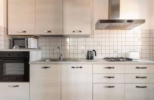 Montecatini Terme Apartment | Chic Italian Stay [Florence-Pisa]