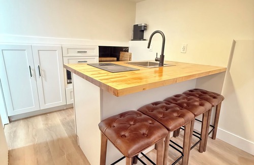 Franklin Square Apartment | Chic loft Elmont NY