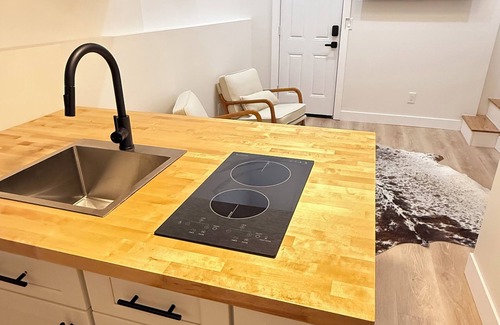 Franklin Square Apartment | Chic loft Elmont NY