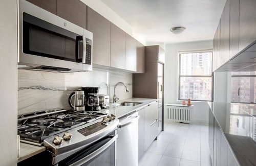 Sutton Place Apartment | Chic Midtown East 2BR w/Elevator & Doorman, nr East River, by Blueground