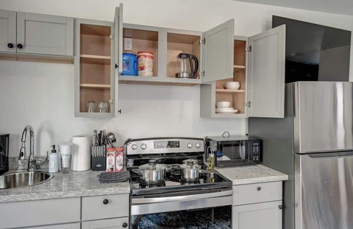 Lower East Side Apartment | Chic Milwaukee Studio, Walk to Beach & Brady St Eats