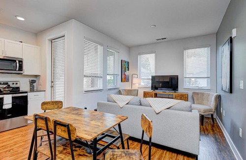 Fountain Square Apartment | Chic Modern 2BR & 2BA Apartment by Stay Gia