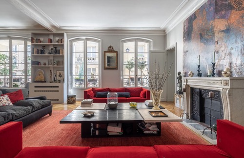 7th Arrondissement Apartment | CHIC & Modern Apartment in the 7eme!