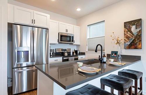 Heart of Missoula Condo | Chic Modern Flat - Walking Distance to Downtown Missoula!
