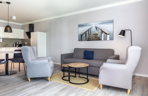 Alt-Travemunde/Ronnau Apartment | Chic, modern vacation apartment with loggia and use of the SPA included -