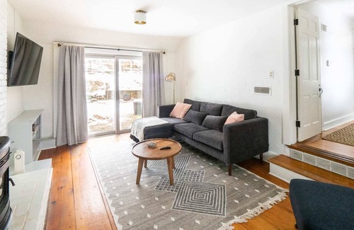 Pittsfield House | Chic Pittsfield Home With A View!