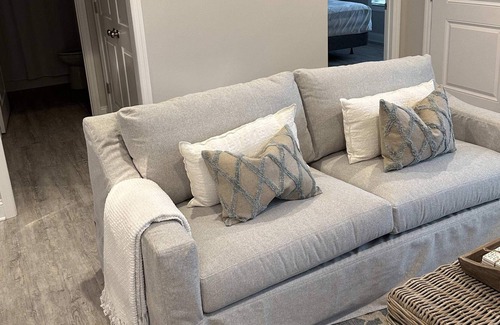 Thomasville House | Chic Retreat Summary:
