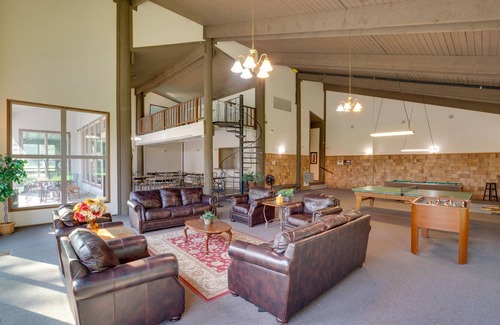 Richland House | Chic Richland Townhome w/ Community Amenities!