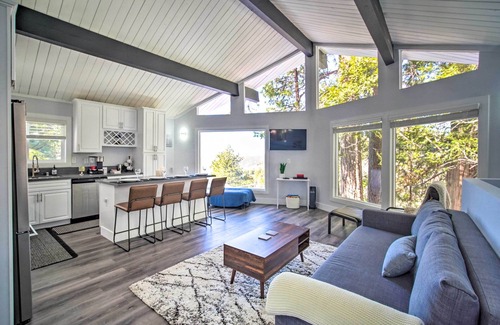 Running Springs Cabin | Chic Running Springs Forest Cabin w/Deck!