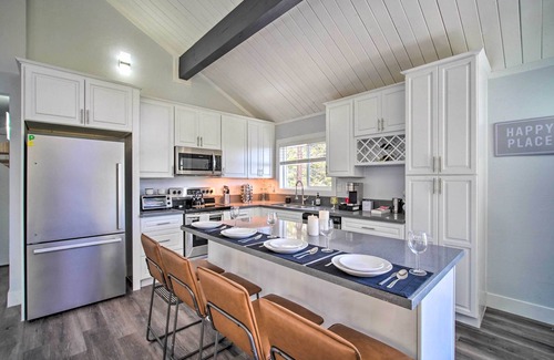 Running Springs Cabin | Chic Running Springs Forest Cabin w/Deck!