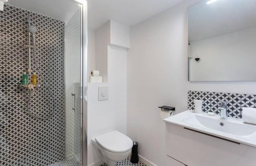 Notre-Dame-des-Champs Apartment | Chic Saint-Germain-des-Prés Studio for 4 - Prime location