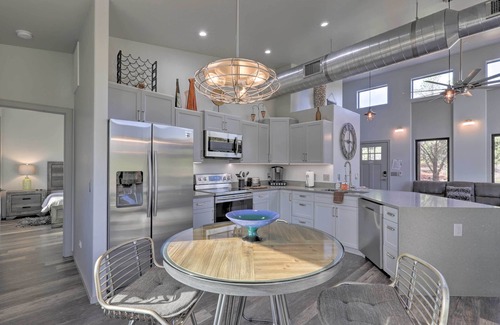 Sedona House | Chic Sedona Retreat: 2 Mi to Cathedral Rock Trail!