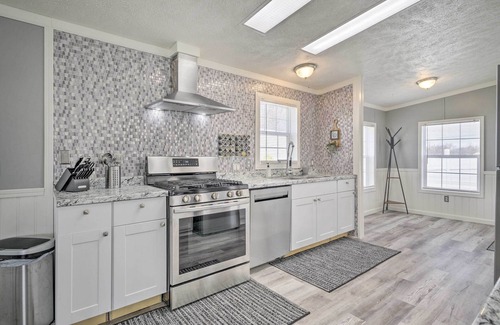 Seneca Falls Cottage | Chic Seneca Falls Home on Cayuga Wine Trail!