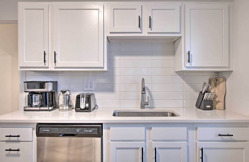 Sugar House House | Chic SLC Townhome: Hike, Ski, Shop & Explore!