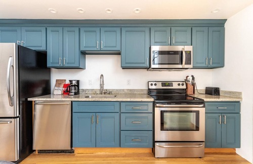 South of Market House | Chic South Beach 1BR Loft, nr Groceries & Restaurants, by Blueground