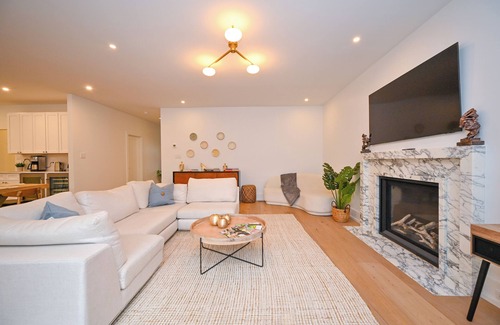 Southampton House | Chic Southampton Getaway w/Heated Pool. Minutes away from village & beach.