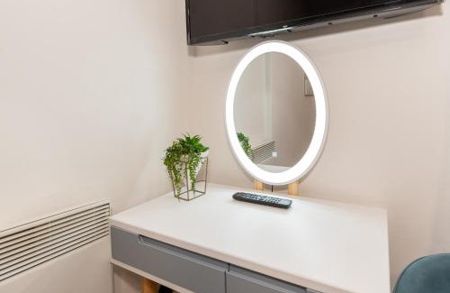 Kensal Green Apartment | Chic Studio Apartment, Bus 18 to Euston in 30 min.