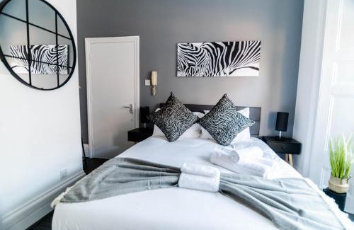 Hillrise Apartment | Chic Studio Apartment in Prime London Location
