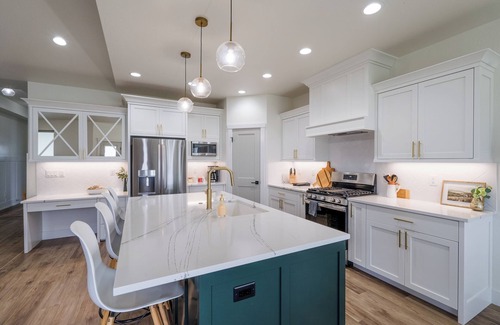 Kimberly House | Chic & Stylish/King bd/Fireplace