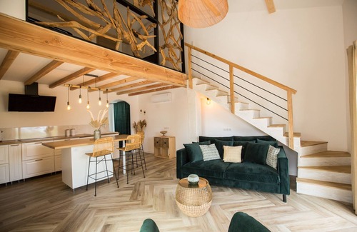 Saint Alban Auriolles Villa | Chic villa 4 pers grand confort-heated pool-jacuzzi-wifi