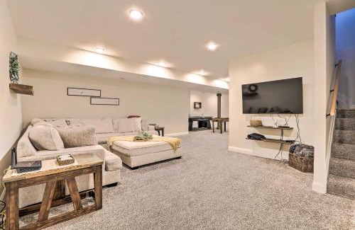 Williamstown House | Chic Williamstown Retreat with Pool and Hot Tub!