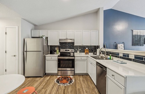 Westover Apartment | Chick Retreat With Fayetteville Charm (cb)