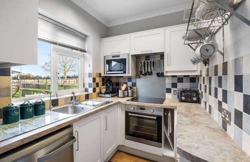 Stelling Minnis House | Chickens, local pubs and country walks!