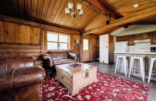 Livingston Hotel | Chico Hot Springs Resort & Day Spa