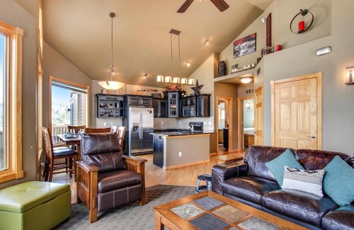 Estes Park Apartment | Chief Cheley Peak 40A Condo