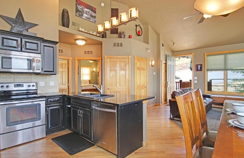 Estes Park Apartment | Chief Cheley Peak 40A Condo
