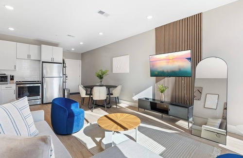 Philadelphia Apartment | Child-friendly 2 BR Apt - 10 min away to Fishtown