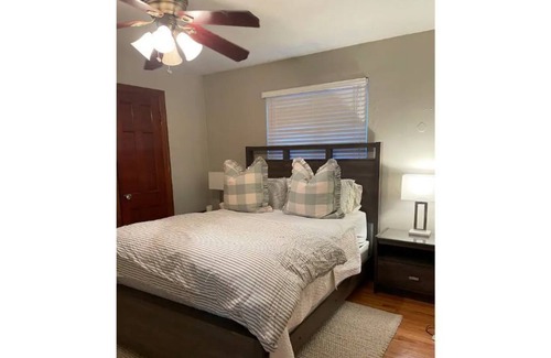 University City House | Child/Infant Friendly Home, 1 mile to Clayton